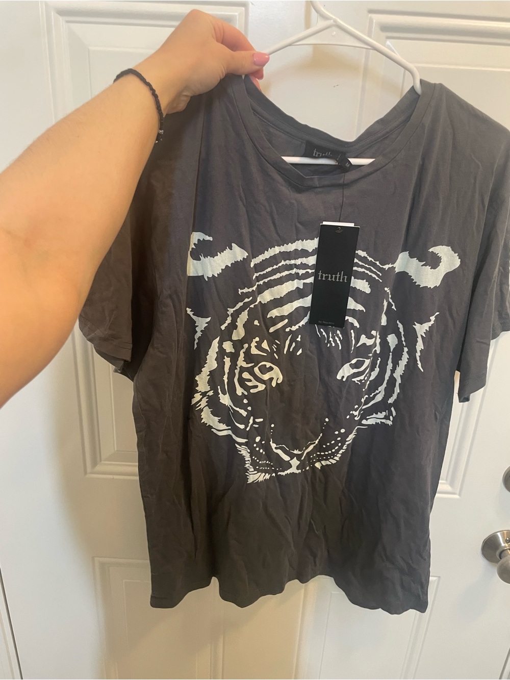 NWT - Truth - Men’s Charcoal Tee with White Tiger Graphic